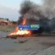 🔥 REVOLTA! Moradores queimam pneus após 14 horas sem energia e cobram Energisa em Ji-Paraná