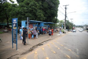 Dois novos pontos de ônibus serão entregues na capital após décadas de abandono