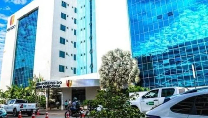 Médico é processado por cobrar R$ 5,2 mil de paciente do SUS