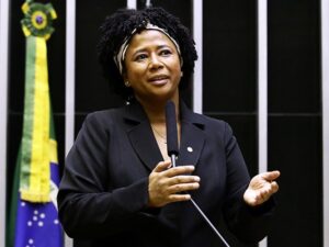 TRE-RO nega pedido de deputada para retirar do ar matéria sobre Banco Master